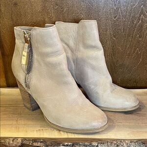 Aldo Women's Beige Ankle Boots